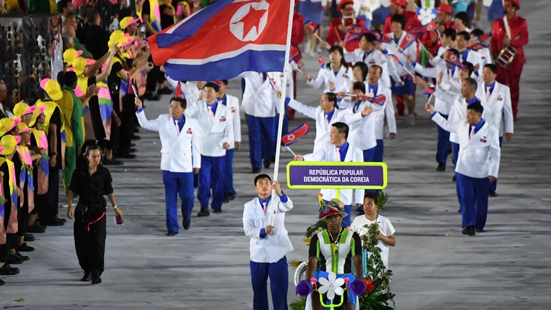 Fotografija: Severna Koreja se je takole predstavila na OI v Riu. FOTO: Pedro Ugarte/AFP