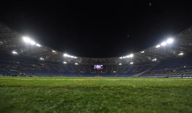 Olimpijski štadion v Rimu v otvoritveni tekmi eura 2020 ne bo sameval, je zatrdila italijanska vlada. FOTO: Alberto Lingria/Reuters