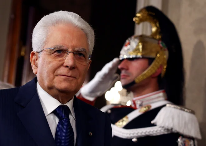 Morda bosta predsednika Italije in Slovenije Sergio Mattarella in Borut Pahor v sredo govorila tudi o priznanju uradnega Rima, da je pred 80 leti Italija napadla naše kraje in zagrešila zločine. FOTO: Alessandro Bianchi/ Reuters