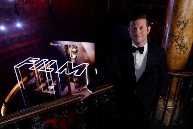 74. podelitev britanskih baft je vodil Dermot O'Leary. FOTO: Bafta/Reuters