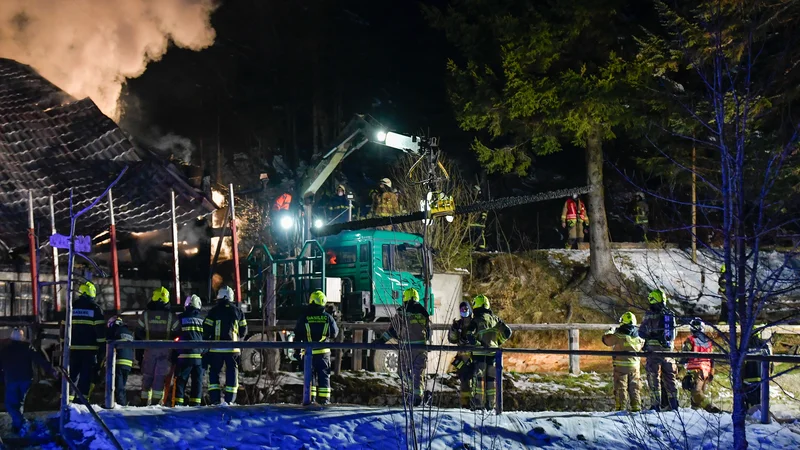 Fotografija: Požar doma na Osankarici. FOTO: Mariborinfo.com