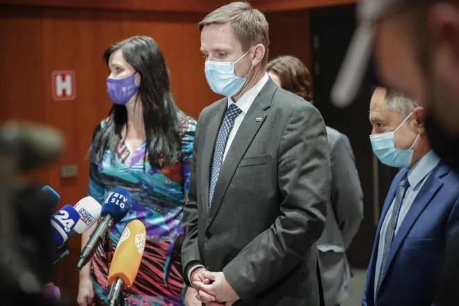 Po odločitvi kolegija predsednika državnega zbora nepovezani poslanci ne bodo člani delovnih teles FOTO: Uroš Hočevar/Delo