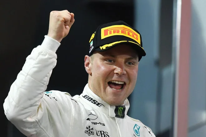 Valtteri Bottas je z veseljem priskočil na pomoč Pelikanom. FOTO: AFP