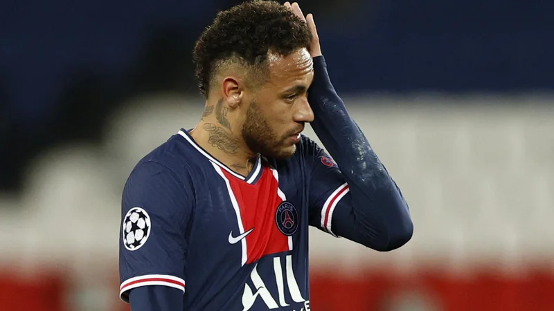 Fotografija: Neymar je imel odličen večer in prava škoda, da ga ni kronal z golom. V njegovih potezah smo uživali, priigral si je veliko priložnosti in jih omogočil tudi drugim. FOTO: Christian Hartmann/Reuters