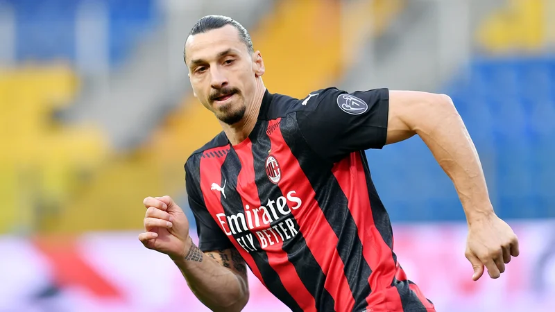 Fotografija: Ne le na igrišču, Zlatan Ibrahimović hodi po rubu tudi v poslu, kjer pa mu gre prav tako dobro od rok. FOTO: Jennifer Lorenzini/Reuters