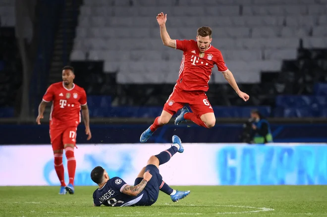Joshua Kimmich je med udarnimi aduti tako Bayerna kot tudi nemške izbrane vrste. FOTO: Franck Fife/FIFE