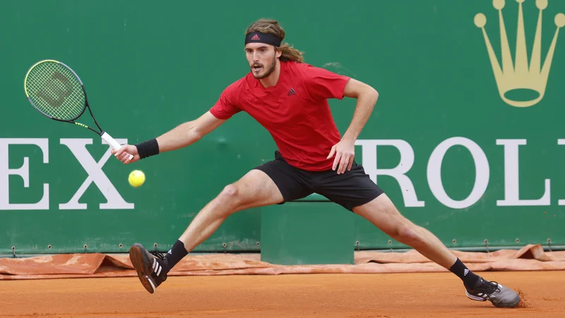 Grk Stefanos Tsitsipas se je v Monte Carlu odrezal z odlično igro. FOTO: Eric Gaillard/Reuters
