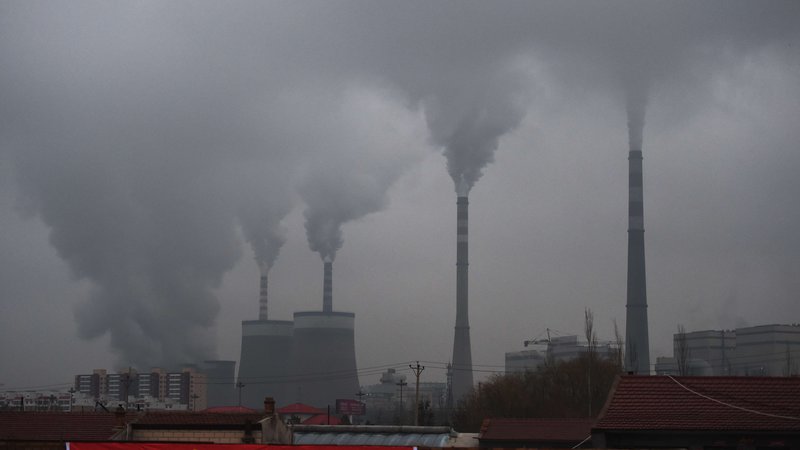 Fotografija: Kitajska je od leta 2010, ko je iz premoga pridobivala 80 odstotkov vse potrebne energije, ta delež zmanjšala na 57,7 odstotka. FOTO: Greg Baker/AFP