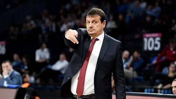 Fotografija: Ergin Ataman predlaga, da bi med vsako sezono rezervirali šest ali sedem mesecev izključno za tekme evrolige. FOTO: Euroleague