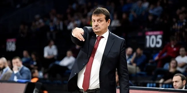 Ergin Ataman predlaga, da bi med vsako sezono rezervirali šest ali sedem mesecev izključno za tekme evrolige. FOTO: Euroleague