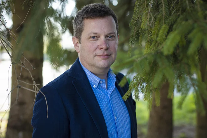 Prof. dr. Uroš Cvelbar je zaposlen na Institutu Jožef Stefan in Mednarodni podiplomski šoli Jožefa Stefana. Foto Jože Suhadolnik/Delo