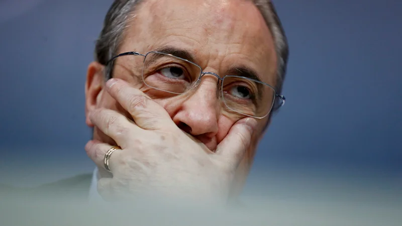 Fotografija: Florentino Perez vztraja, da superligi še ni odzvonilo. FOTO: Reuters