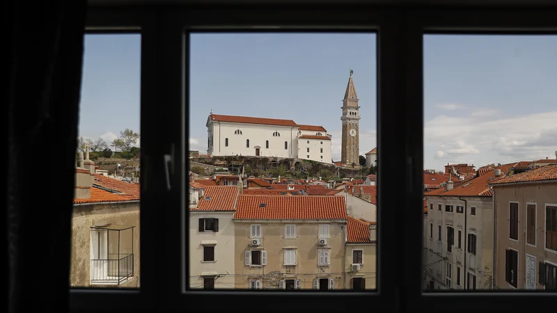 Fotografija: Med počitniškimi destinacijami Slovencev vodijo domači kraji, na čelu s slovensko Istro. FOTO: Leon Vidic/Delo