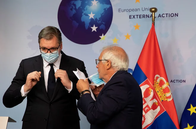 Josep Borrell se je sestal s srbskim predsednikom Aleksandrom Vučićem.&nbsp;FOTO: Pool Reuters