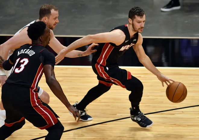 Goran Dragić je začel v prvi peterki Miamija, ki je v zadnji četrtini zapravil zmago poti Chicagu. FOTO: Jim Rassol/Usa Today Sports