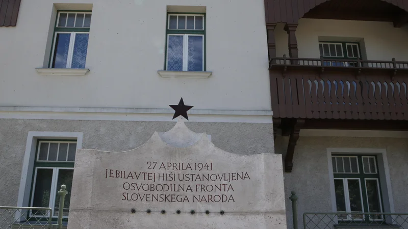 Fotografija: Za dan ustanovitve OF velja 27. april 1941, ko je bila na sestanku nekaterih politikov in kulturnikov v Vidmarjevi vili v Ljubljani ustanovljena Protiimperalistična fronta, ki so jo pozneje preimenovali v Osvobodilno fronto slovenskega naroda in pozvali k oboroženemu odporu. FOTO: Tomi Lombar/Delo