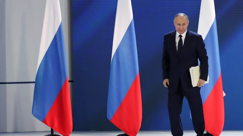 Fotografija: Liberalnega Putina, kot s(m)o ga poznali v letih, ko je prišel na oblast, že dolgo ni več. Polotil se ga je mesijanski kompleks, pravi politolog Vladimir Pastuhov. FOTO: Jevgenija Novoženina/Reuters
