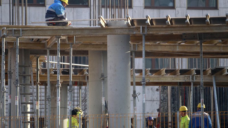 Fotografija: Gradbeni zakon bo posodobil področje gradbeništva. Foto Roman Šipić