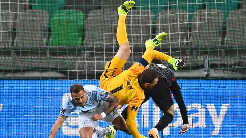 Fotografija: Jan Oblak si je z bravuroznimi obrambami pri madridskem Atelticu prislužil sloves enega od najboljših vratarjev na svetu. FOTO: Joe Klamar/AFP