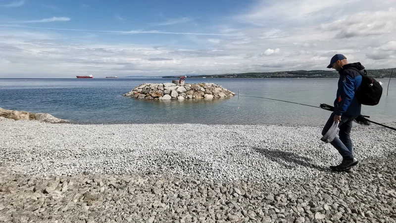 Fotografija: Otoček pred Koprom Foto Boris Šuligoj