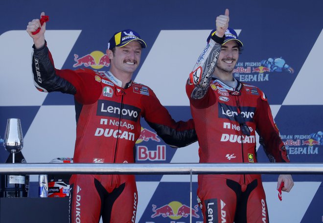 Jack Miller in Francesco Bagnaia sta osrečila moštvo Ducatija. FOTO: Jon Nazca/Reuters