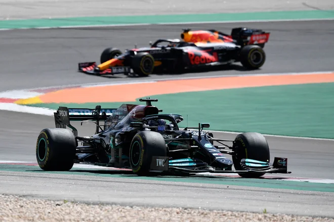 Lewis Hamilton je ugnal Maxa Verstappna. FOTO: Gabriel Bouys/ AFP