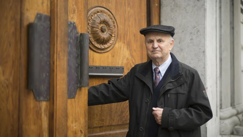 Fotografija: Kot nekdanji rektor je ponosen, da je uvedel tako imenovano sobotno leto za samostojno akademsko delo, do katerega imajo profesorji pravico vsakih sedem let. Foto: Jure Eržen/Delo