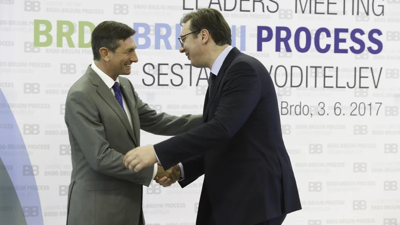 Fotografija: V dneh pred vrhom se bo Borut Pahor srečal s predsedniki vseh držav, vključenih v pobudo, med drugim tudi s srbskim predsednikom Aleksandrom Vučićem. FOTO: Jože Suhadolnik/Delo
