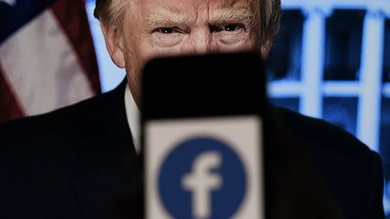 Fotografija: Še pred sklepom družbenih omrežij za stalni izgon ali proti njemu je Trump predstavnil svojo spletno stran. FOTO: Olivier Douliery/AFP