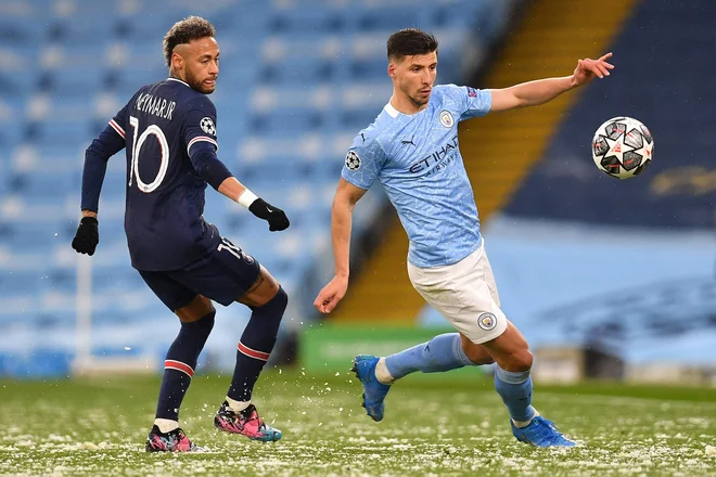 Manchestrov Portugalec Ruben Dias je v mali žep spravil tudi Neymarja. FOTO: Paul Ellis/AFP
