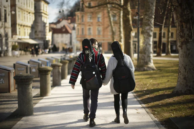 Le ja je primeren pristanek na spolnost. FOTO: Jure Eržen/Delo