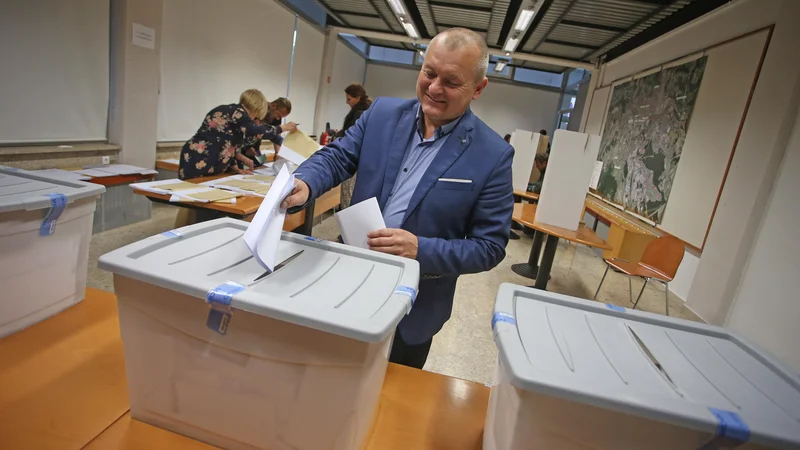 Fotografija: Franc Kangler od preiskav naprej ni bil uspešen na lokalnih volitvah. FOTO: Tadej Regent/Delo