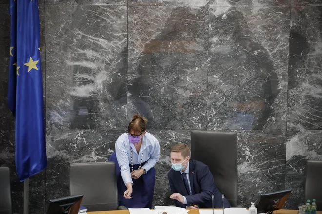 Državni zbor prihodnji teden še ne bo glasoval o razrešitvi predsednika državnega zbora Igorja Zorčiča, kar je danes predlagal Zorčič sam. FOTO: Uroš Hočevar/Delo
