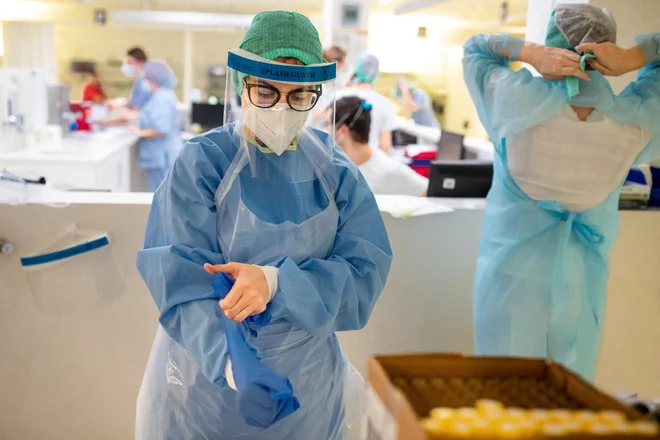 Epidemija se v Sloveniji umirja. FOTO: Voranc Vogel/Delo