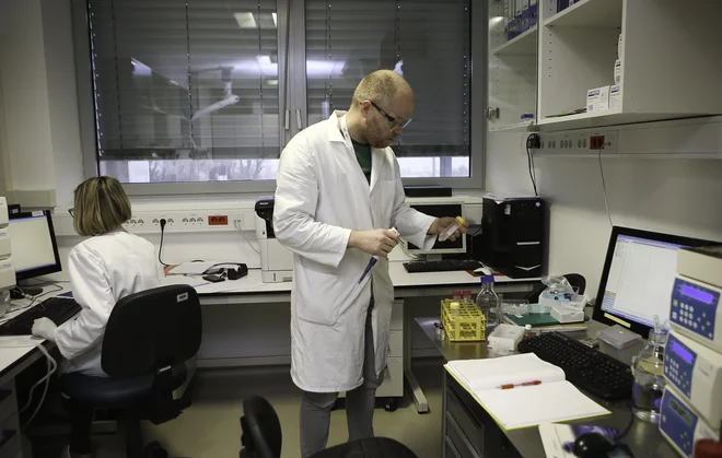 Država se je iz posrednega lastništva biotehnološkega podjetja Bia Separations umaknila tik pred prodajo nemškemu podjetju.<br />
<br />
FOTO: Jože Suhadolnik