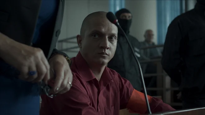 Z ostrim nožem Foto Tv Slo