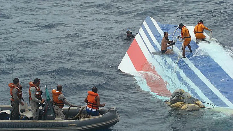 Fotografija: V letalski nesreči družbe Air France leta 2009 je življenje izgubilo vseh 228 potnikov in članov posadke. FOTO: Handout/AFP