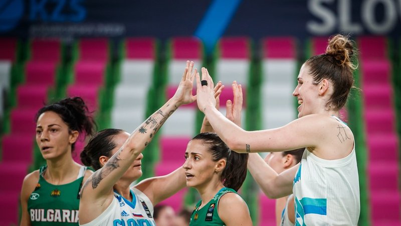 Fotografija: Slovenske reprezentantke želijo na evropskem prvenstvu višje kot doslej. FOTO: FIBA
