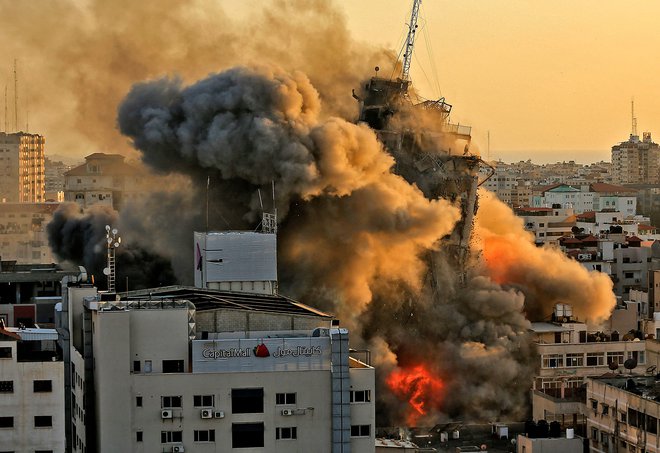 Posledice današnjega izraelskega obstreljevanja Gaze. Foto: Afp