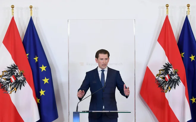 Sebastian Kurz se ne bo umaknil s položaja, če bo proti njemu vložena obtožnica. FOTO: Helmut Fohringer/AFP