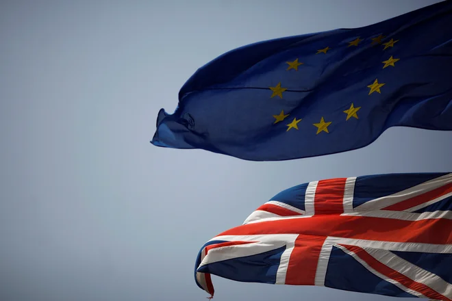 Od 1. januarja, ko je bil brexit izpeljan v praksi, pravo Unije na Otoku ne velja več in prostega gibanja ni. FOTO: Jon Nazca/Reuters