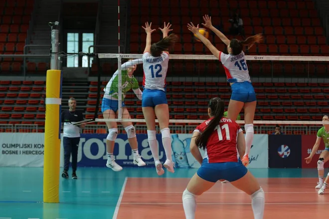 Slovenska odbojkarice so bile vnovič prešibke za Čehinje. FOTO: CEV