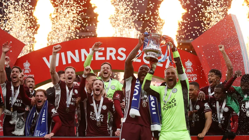 Fotografija: Nogometaši Leicester Cityja so si pošteno dali duška po finalni zmagi. FOTO: Nick Potts/Reuters