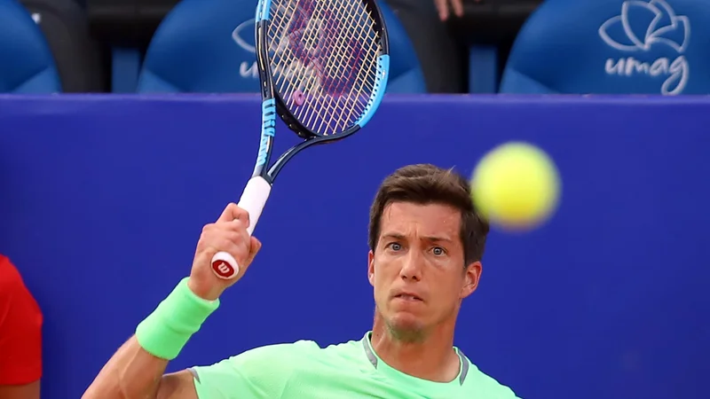 Fotografija: Aljaž Bedene se bo v drugem krogu Lyona pomeril s četrtim nosilcem iz Belgije Davidom Goffinom. FOTO: Željko Hajdinjak/Cropix