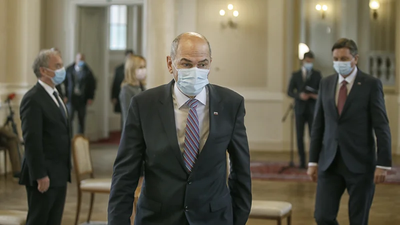 Fotografija: Poziv» smrt janšizmu« je povod za ideje o spremembi kazenskega zakonika, ki naj bi jo pripravila pravosodna ministrica Lilijana Kozlovič. V nasprotnem primeru jo bodo pripravili na notranjem ministrstvu. FOTO: Blaž Samec