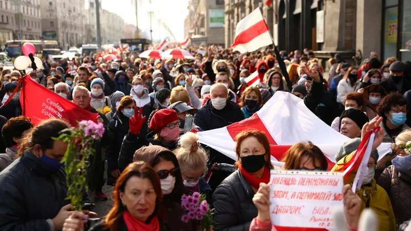 Fotografija: Množični protesti v Belorusiji so izbruhnili po spornih predsedniških volitvah. FOTO: Belapan/Reuters