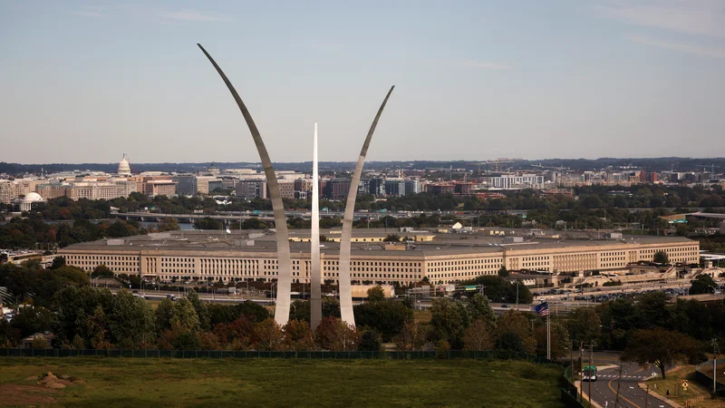 Fotografija: Pentagon naj bi v zadnjem desetletju ustvaril največjo skrivno vojsko v zgodovini sveta. FOTO: Carlos Barria/Reuters