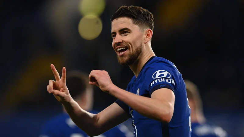 Fotografija: Jorginho se je veselil zadetka z bele točke. FOTO: Glyn Kirk/Reuters
