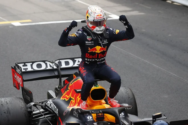 Max Verstappen ni skrival navdušenja po krstni zmagi v Monte Carlu. FOTO: Gonzalo Fuentes/AFP