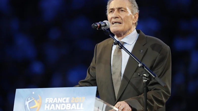Fotografija: Hassan Moustafa, predsednik Mednarodne rokometne zveze IHF, se vpleta v imenovanje sodnikov za OI v Tokiu. FOTO: Uroš Hočevar